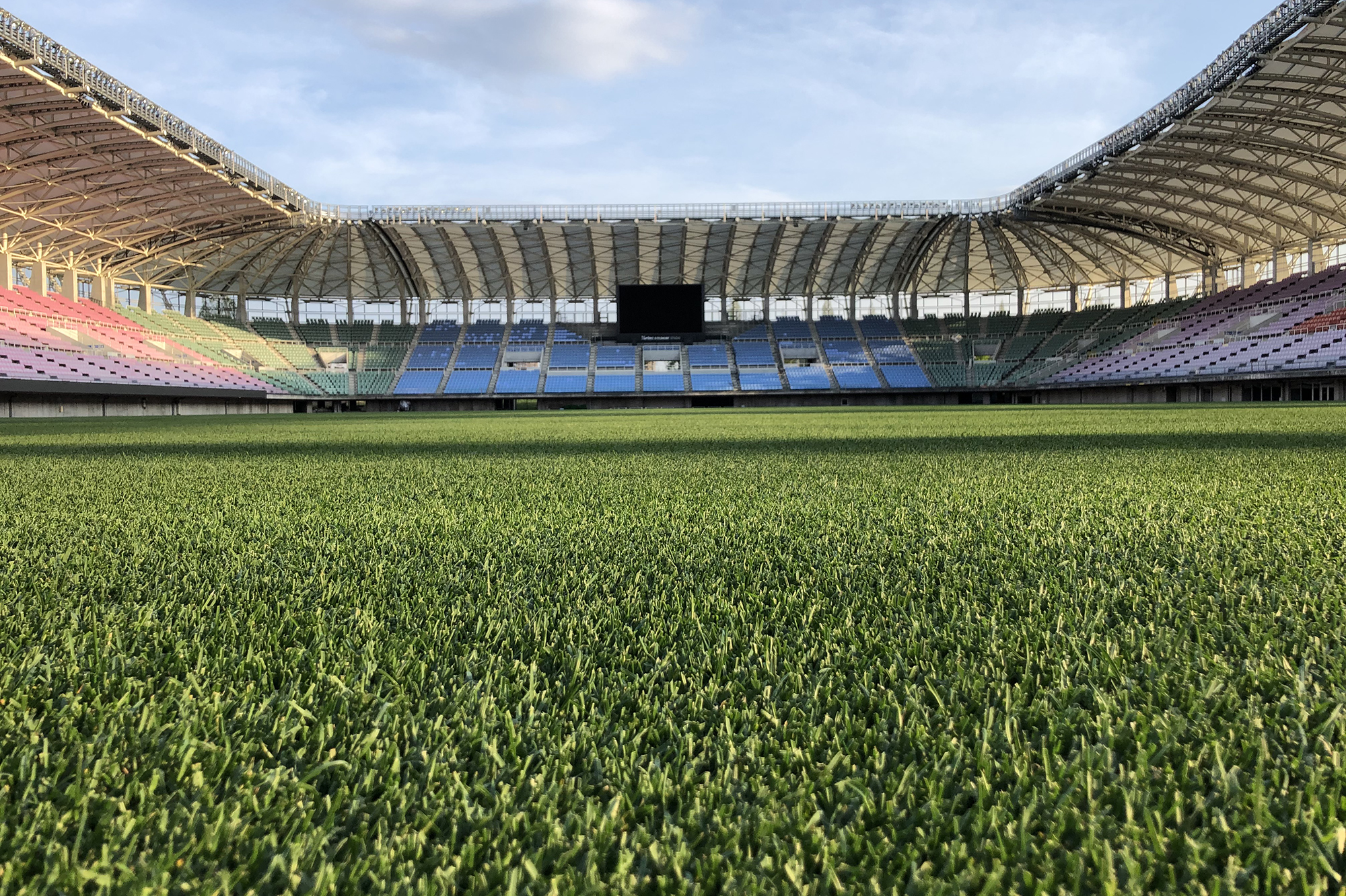 ユアテックスタジアム仙台 芝生管理 球技場 日本体育施設株式会社