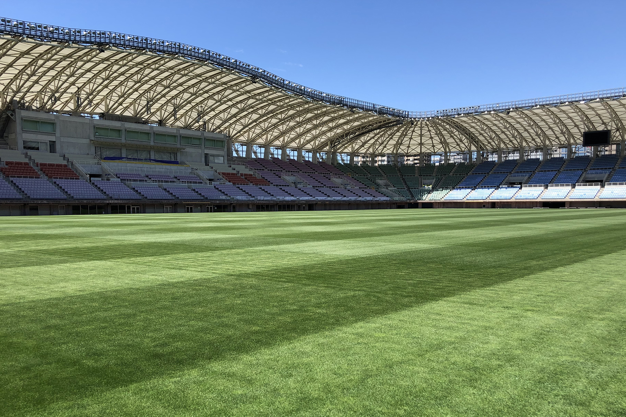 ユアテックスタジアム仙台 芝生管理 球技場 日本体育施設株式会社