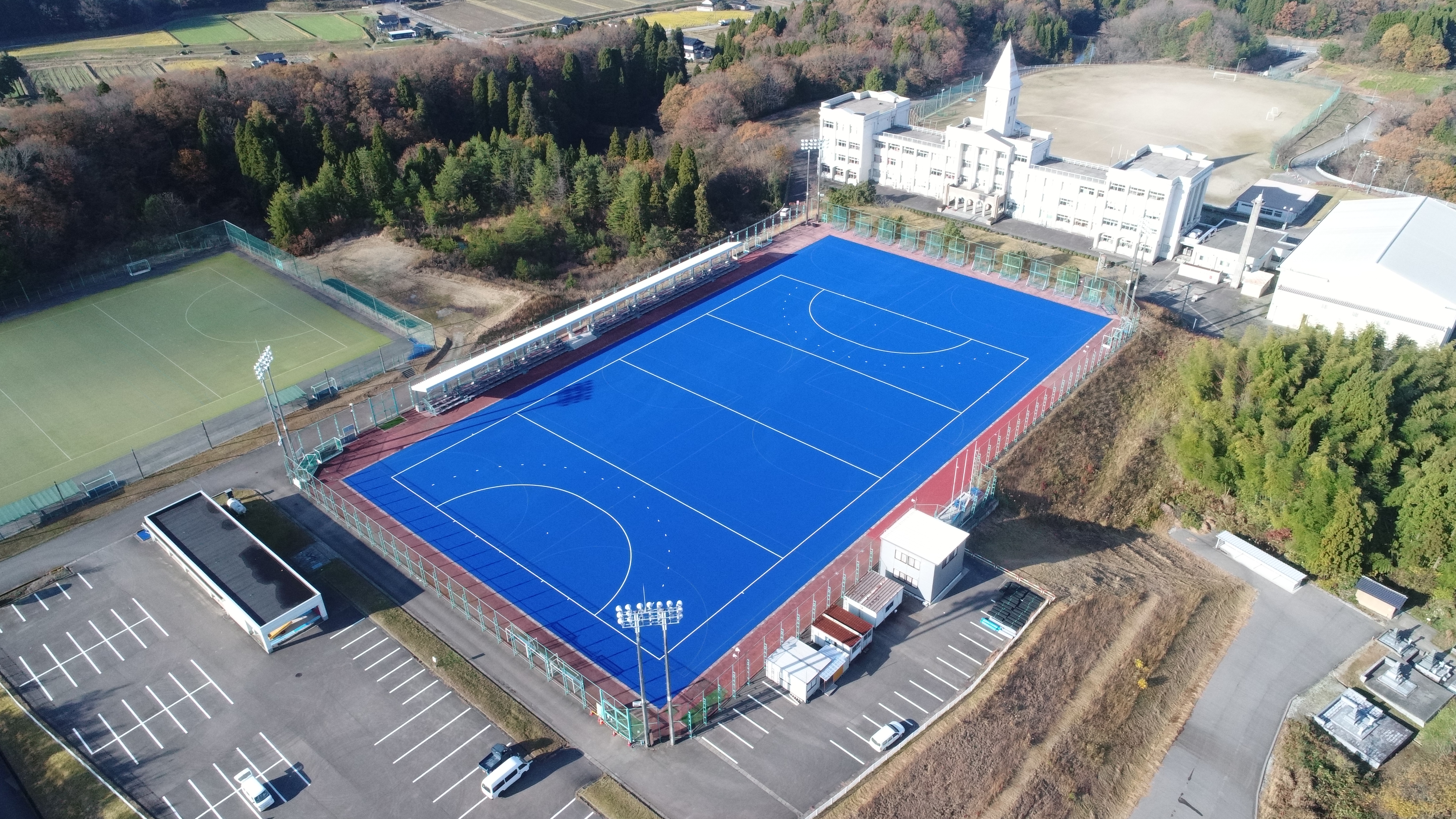小矢部ホッケー場 富山県小矢部市 の改修工事が完成しました 日本体育施設株式会社