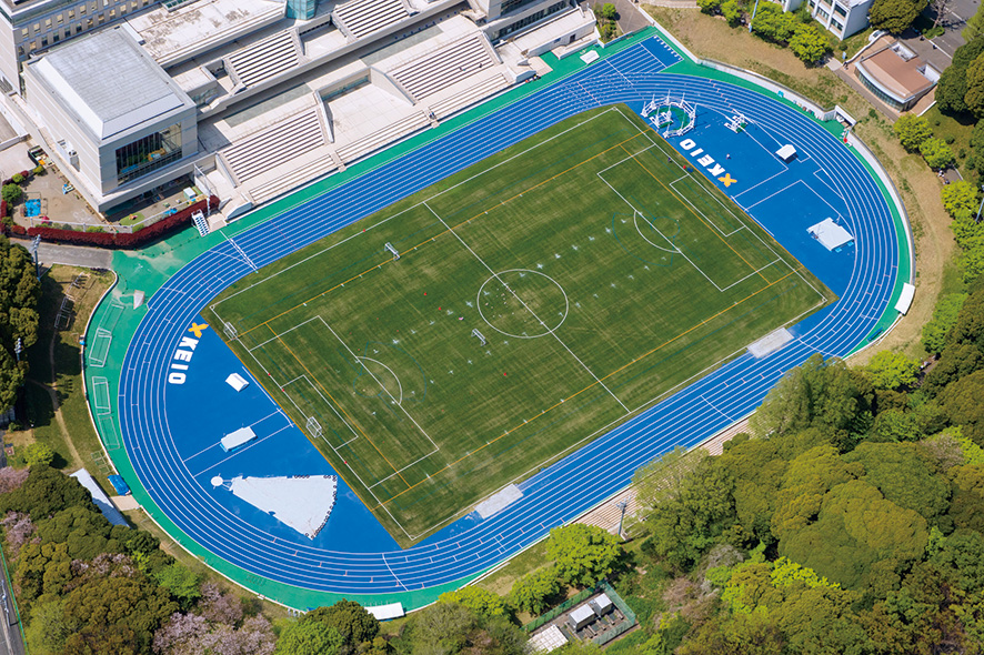 慶應義塾大学日吉陸上競技場全景