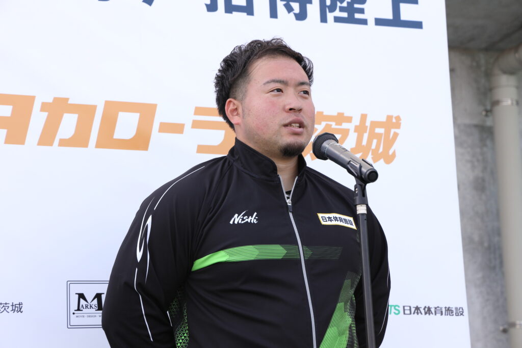 2022水戸招待陸上の村上輝選手の様子