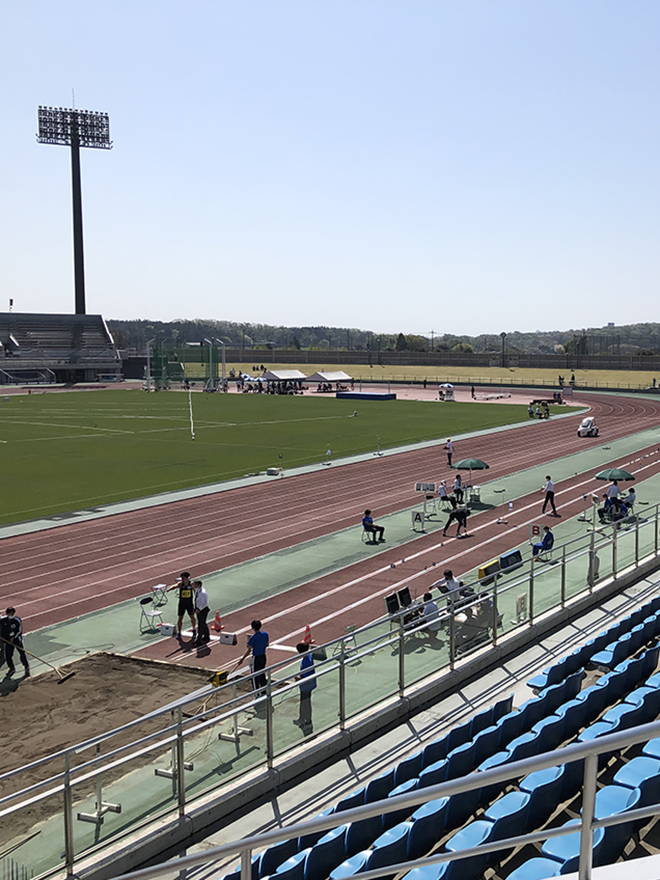 相模原ギオンスタジアムで行われた陸上競技大会の様子