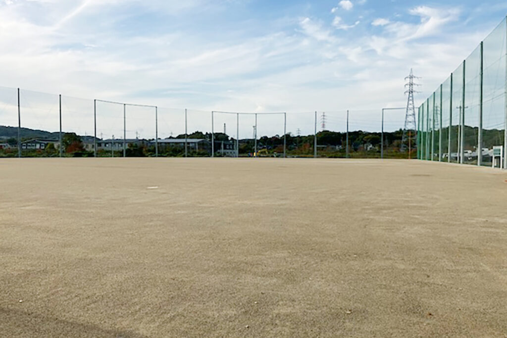山陽小野田市立山口東京理科大学グラウンドの風景