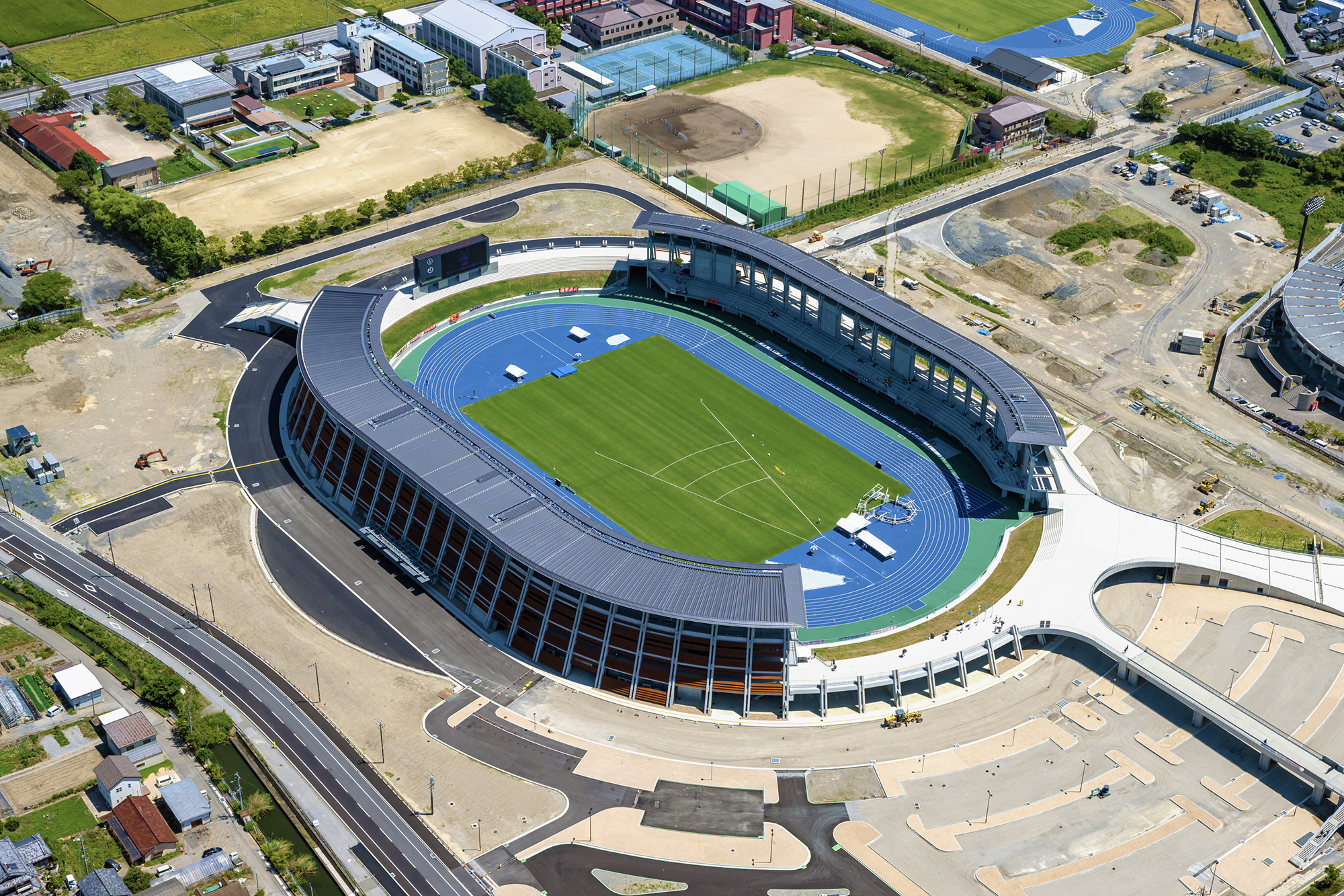 平和堂HATOスタジアム（彦根総合スポーツ公園 陸上競技場） | 日本体育