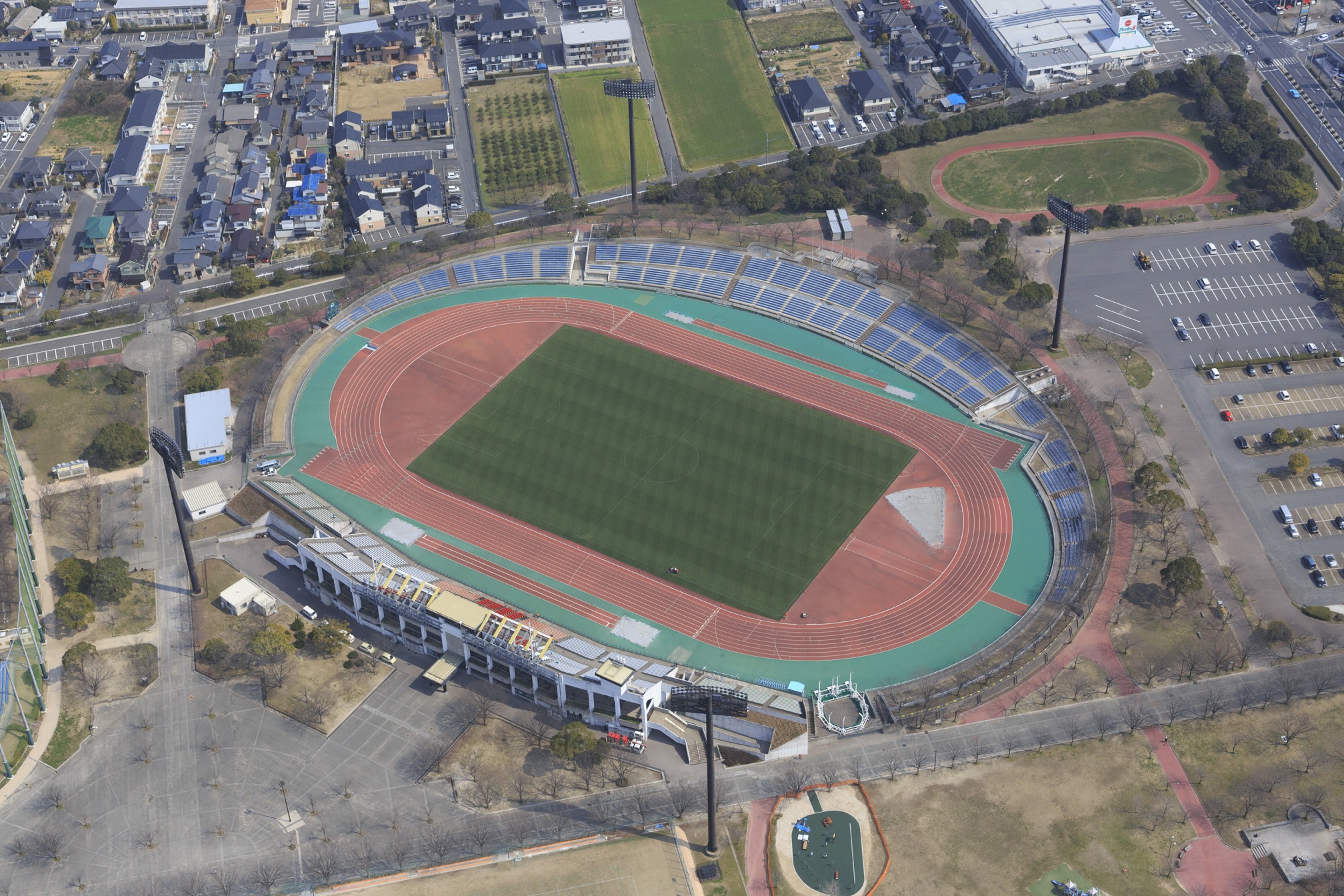 北九州市本城公園の全景