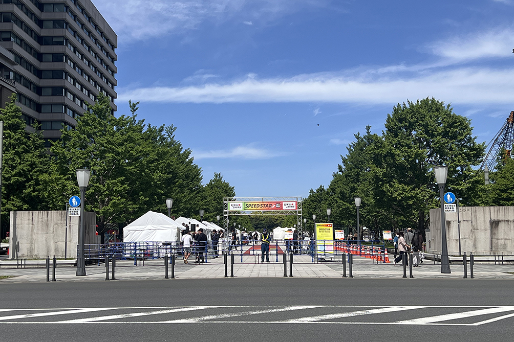 行幸通りで開催された30mダッシュイベントの様子